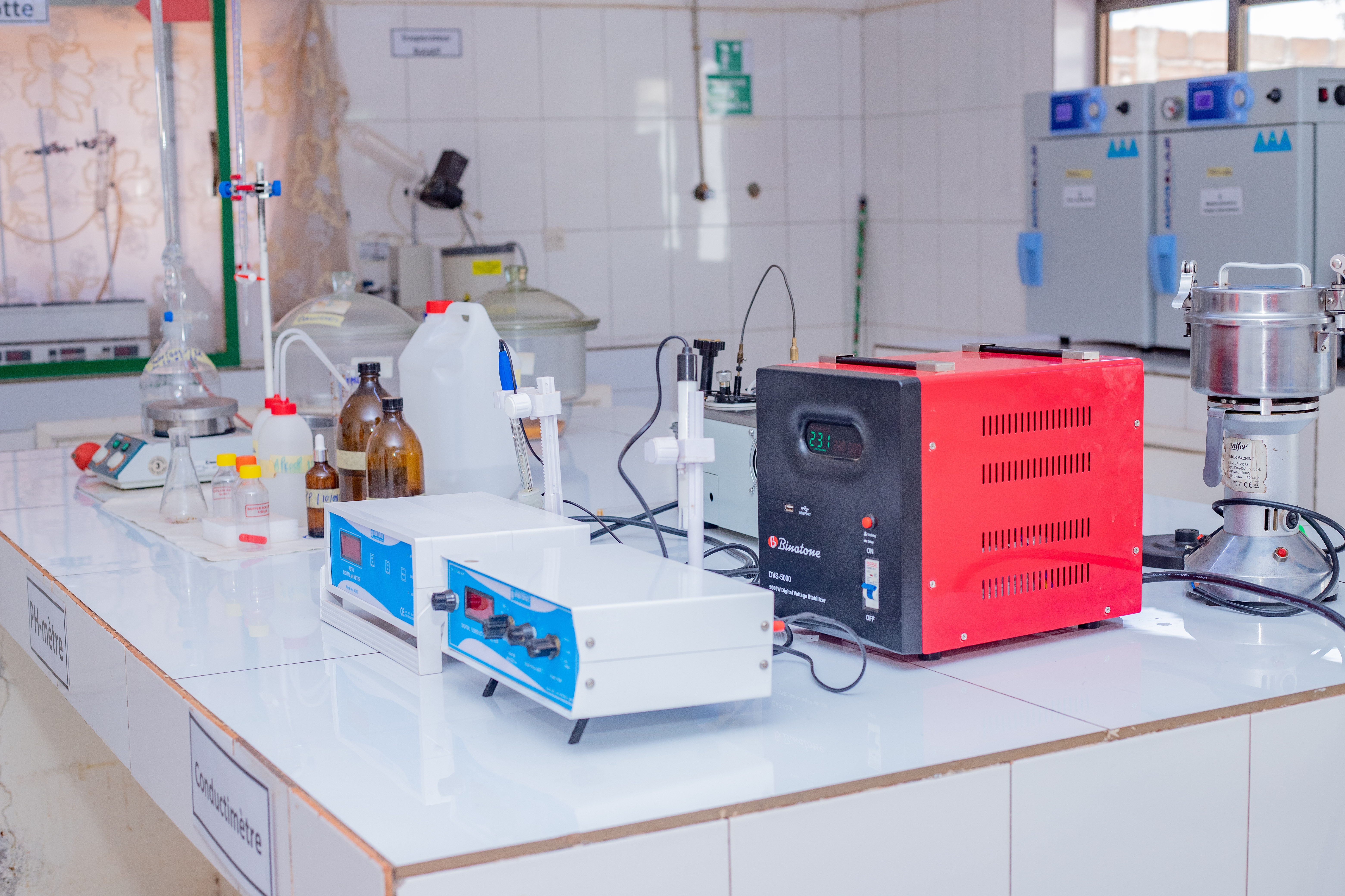 Laboratoire contrôle qualité ADIPROD